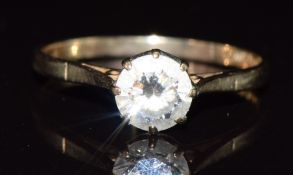 A 9ct gold ring set with cubic zirconia, 1.5g, size P