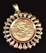 Elizabeth II 2000 gold half sovereign in 9ct gold pendant mount, 6.5g