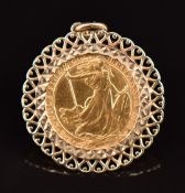 Elizabeth II 2000 gold £25 'Britannia' coin in 9ct gold pendant mount, 11.3g