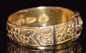 Victorian 18ct gold buckle ring with embossed decoration, Chester 1896, 2.9g, size O
