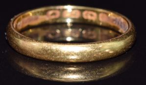 A 22ct gold wedding band / ring, Birmingham 1907, 4.2g, size P