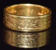 A 22ct gold wedding band / ring marked Eurowed, 5.2g, size I