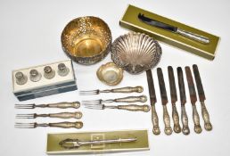 Continental silver bowl with gilt interior and pierced and cast decoration, with 800 to inside of