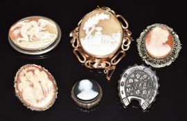 Victorian agate cameo depicting Shakespeare, three silver brooches each set with a cameo, jet Mizpah