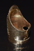 A 9ct gold thimble ring, 6.5g
