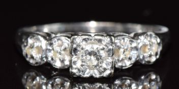 A 14k white gold ring set with diamonds, 2.7g, size P