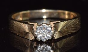 A 9ct gold ring set with a diamond, 2.3g, size K