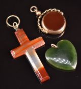 Edwardian 9ct gold swivel fob set with blood stone and carnelian agate (Birmingham 1902),