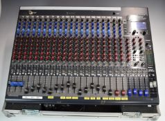Peavey 24FX 24-Channel 4 BUS Console Dual Effects Processor USB Recording Mixer in heavy duty flight