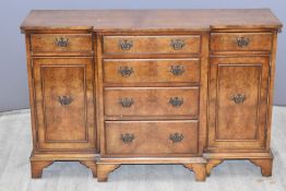 Small breakfront cabinet or drawer unit fitted four graduated central drawers flanked by a