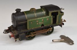 Hornby 0 gauge LNER 04-0 clockwork locomotive, 460 with key.