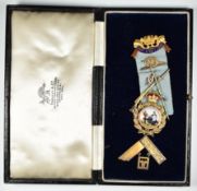 British Army and Royal Navy interest Masonic 15ct gold and enamel jewel / medallion for Army &