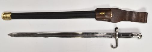 Italian 1870 pattern Vetterli bayonet stamped UU4599 to crossguard and TA to ricassso, with 52cm