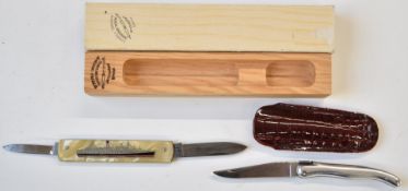 Small folding pocket knife marked Veritable Laguiole, Pradel-Brossard to 6cm blade, pouch and box,