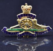 Royal Artillery 9ct gold and enamel sweetheart brooch, 5.9g