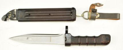 Russian AK74 bayonet ink stamped M to ricasso, with 16.5cm serrated blade, scabbard and frog. PLEASE