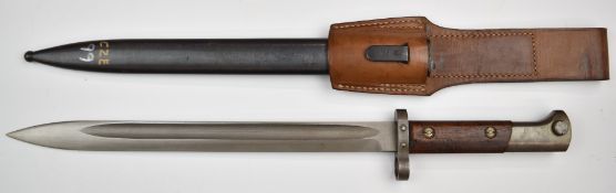 Canadian 1910 pattern Ross bayonet with good stamps to ricasso, 25.5cm sharpened blade and