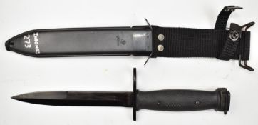 Indonesian assault rifle bayonet stamped SI DINDND to ricasso, with 17.5cm blade, scabbard and frog.
