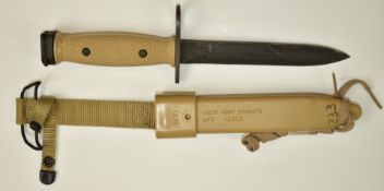 American M10 bayonet with 16cm single edged blade, scabbard and belt loop. PLEASE NOTE ALL BLADED