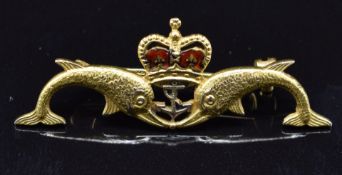 Royal Navy Submarine Service 9ct gold and enamel sweetheart brooch, 3.8g