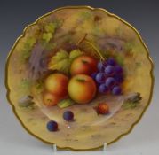 Royal Worcester painted fruit cabinet plate signed A Shuck for Albert Shuck, diameter 22.5cm