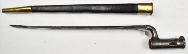 Constabulary carbine 1840 pattern socket bayonet with 33cm blade, locking slide and scabbard. PLEASE