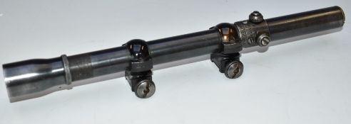 Weaver J 2.5 military style rifle scope stamped 'Weaver J 2.5 Patented El Paso Tex USA' with scope