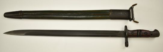American 1917 pattern sword bayonet with cleaning hole, stamped US 17 to ricasso, with 43cm fullered