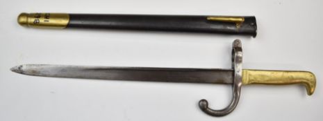 Chilean police bayonet 1908 pattern with brass grip, coat of arms to ricasso, 19cm blade and