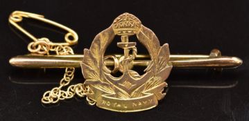 Royal Navy 9ct gold sweetheart brooch, 3g