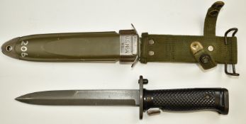 American M5 bayonet with 17cm blade, cross guard stamped PAR M5A1, M8 scabbard and belt