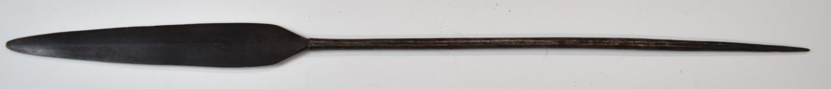 Assagi style spear head, blade length 21cm, overall length 59cm. PLEASE NOTE ALL BLADED ITEMS ARE