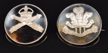 The Welsh Regiment 9ct rose gold and tortoiseshell sweetheart brooch, 2.6g, together with a