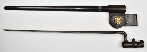 American 1873 pattern socket bayonet stamped US to ricasso, with 43cm blade, scabbard and US to