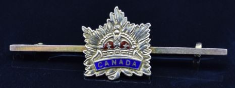 Canadian Forces 9ct gold and enamel sweetheart brooch, 4g