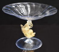 Salviati style Venetian Murano glass tazza with clear and gilt fish stem and blue bowl foot, 15cm in