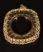 9ct gold mount for a sovereign, 6.7g