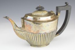 George V hallmarked silver teapot with reeded lower body, Birmingham 1924, maker Henry Williamson