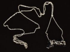 An 18ct white gold chain, 1.7g
