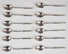 Set of 12 Dutch or similar silver teaspoons, marked 835, length 12cm, weight 178g