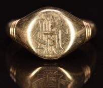 A 9ct gold signet ring, 6.4g, size O