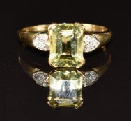A 9ct gold ring set with quartz and diamonds, 2.0g, size M