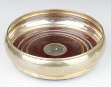 Elizabeth II hallmarked silver wine bottle coaster, Birmingham 1990, maker W I Broadway & Co,