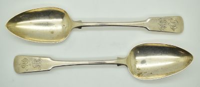 Two Georgian hallmarked silver Fiddle pattern table spoons, Exeter 1811, maker William Welch II,