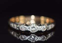 Art Deco 18ct gold ring set with diamonds in a platinum setting, 1.6g, size L