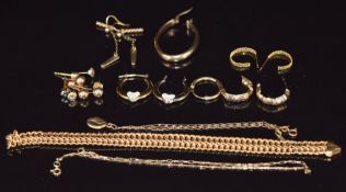 A 9ct gold section of bracelet, single 9ct gold earrings, a pair of 9ct gold earrings, 9ct gold