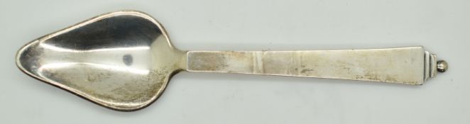 Georg Jensen hallmarked silver pyramid pattern grapefruit spoon, import marks for London 1937,