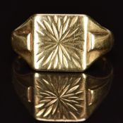A 9ct gold signet ring with bright cut decoration, 3.3g, size P