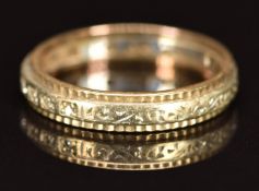 A 9ct gold half eternity ring set with diamonds, 3g, size O
