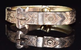 Victorian 9ct rose gold scarf clip in the form of a buckle, 3.4g